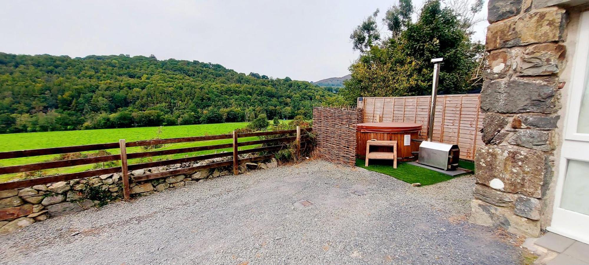 Cader Mountain View Cottage With Hot Tub In Snowdonia Dolgellau Bagian luar foto